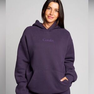 COMFRT signature collection color is BLACKBERRY